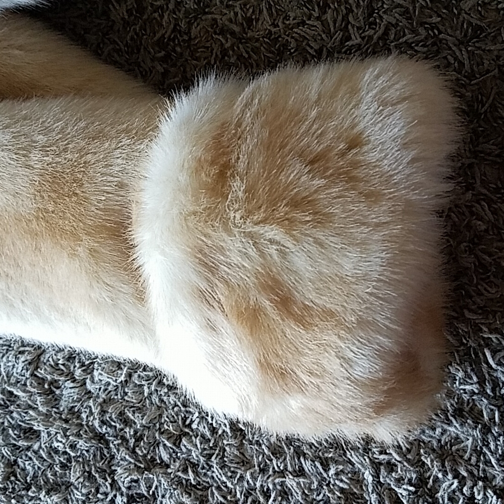 Dennis Basso faux fur coat, nwt - Picture 8 of 9